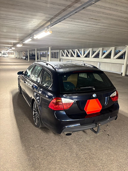 BMW 320d 4 of 13