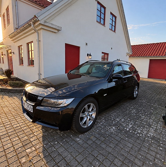 BMW 320d 13 of 13