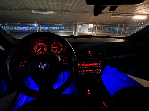 BMW 320d 9 of 13
