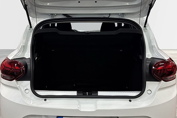 Dacia Sandero 8 of 17