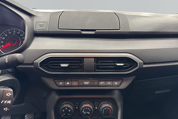 Dacia Sandero 6 of 17
