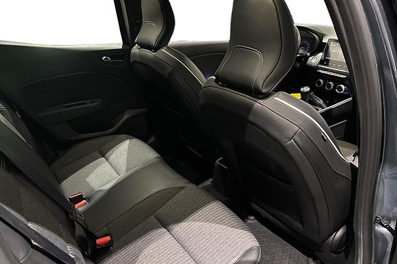 Renault Clio 9 of 22