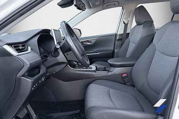 Toyota RAV4 5 of 7
