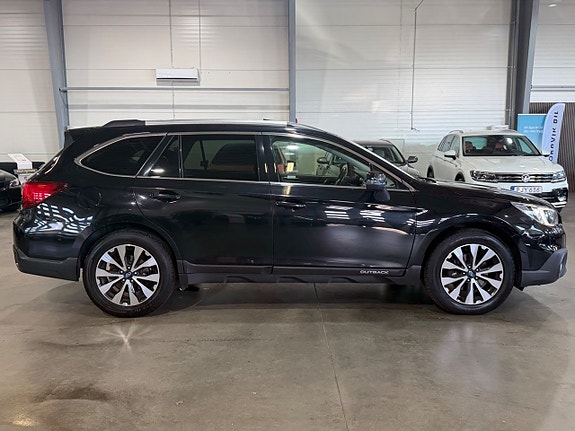 Subaru Outback 8 of 30