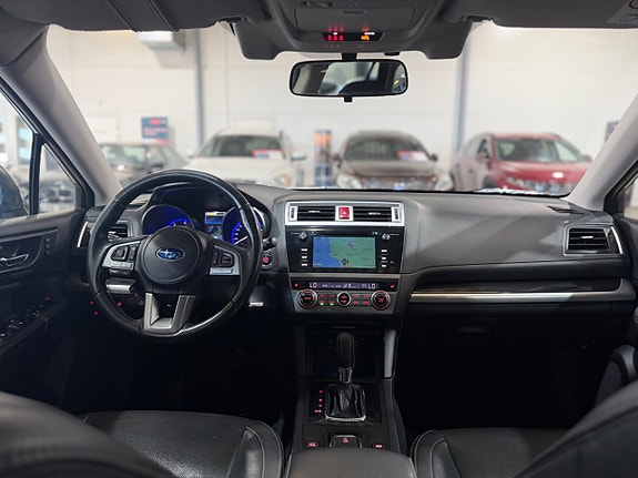 Subaru Outback 14 of 30