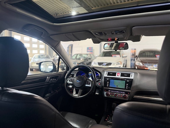 Subaru Outback 15 of 30