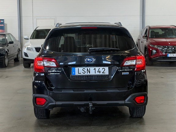 Subaru Outback 4 of 30