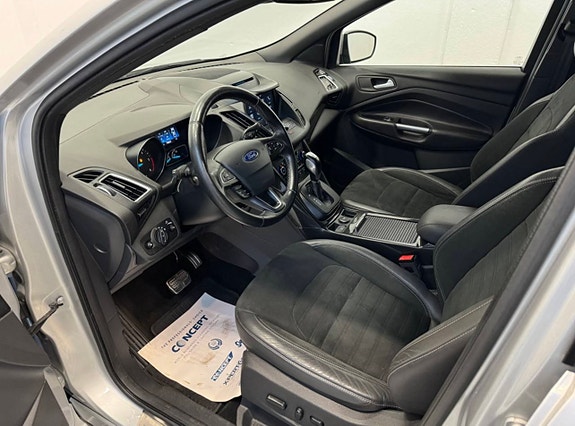 Ford Kuga 3 of 5