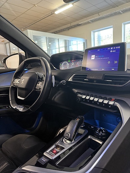 Peugeot 5008 12 of 23