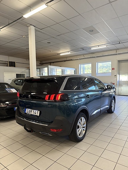Peugeot 5008 3 of 23