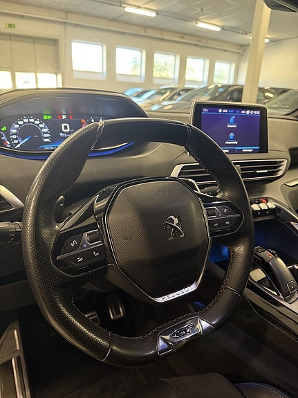 Peugeot 5008 11 of 23