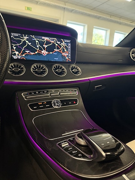 Mercedes-Benz E220 d 13 of 23