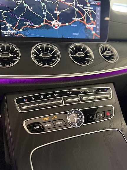 Mercedes-Benz E220 d 14 of 23