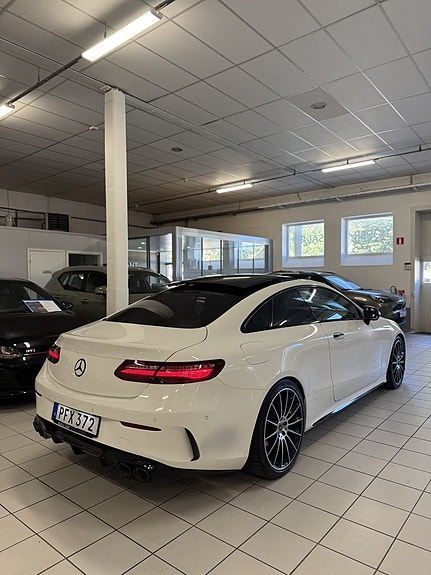 Mercedes-Benz E220 d 3 of 23