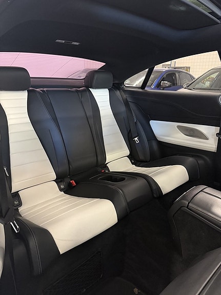 Mercedes-Benz E220 d 23 of 23