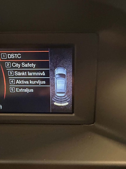 Volvo XC70 13 of 14