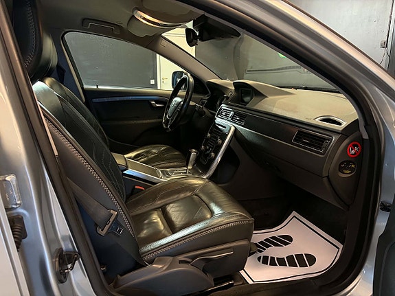 Volvo XC70 9 of 14