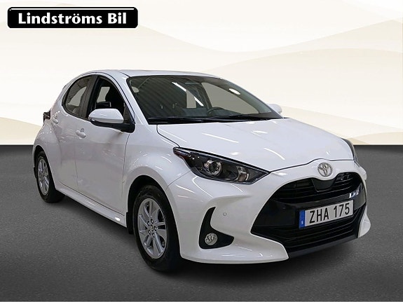 Toyota Yaris 7 of 22