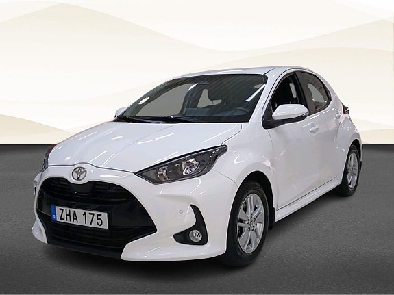 Toyota Yaris 3 of 22