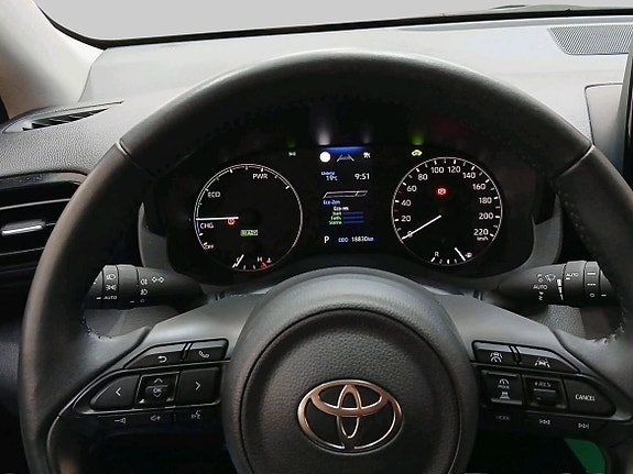 Toyota Yaris 13 of 22
