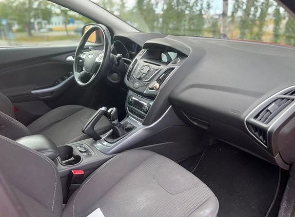 Ford Focus 8 of 10