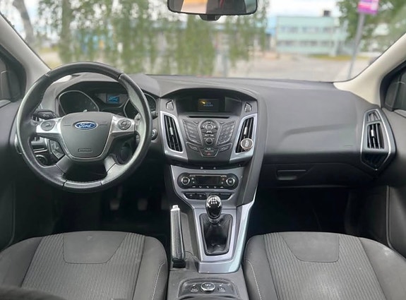 Ford Focus 7 of 10