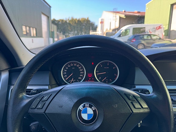 BMW 530d 14 of 16