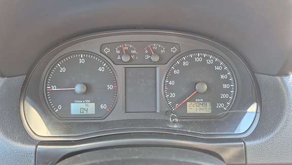 Volkswagen Polo 16 of 16