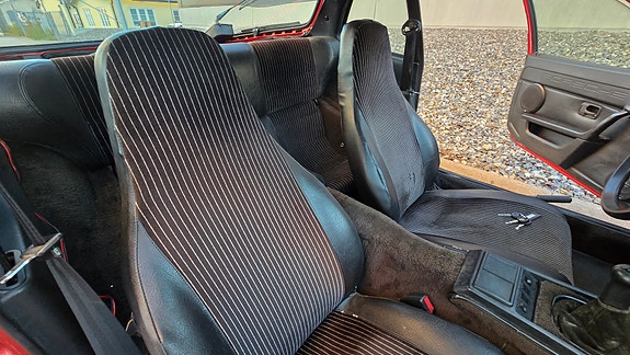 Porsche 924 10 of 19