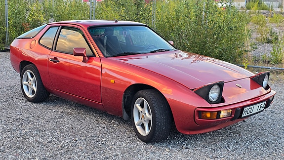 Porsche 924 13 of 19