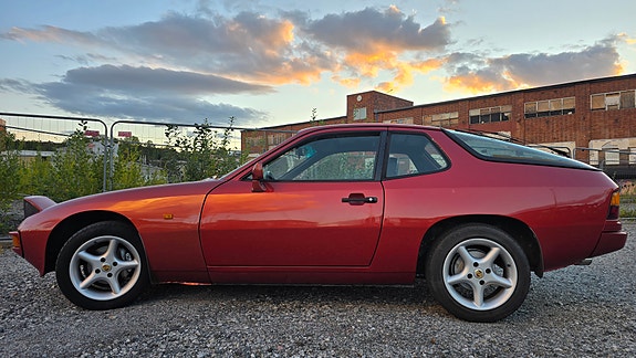 Porsche 924 18 of 19