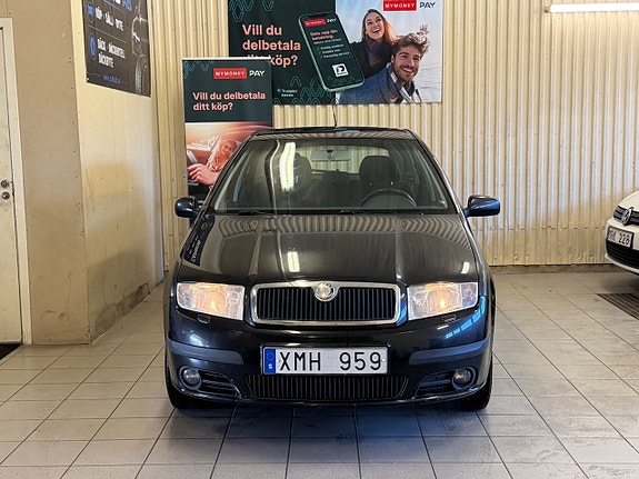 Skoda Fabia 2 of 10
