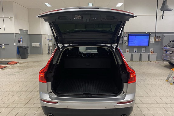 Volvo XC60 13 of 14