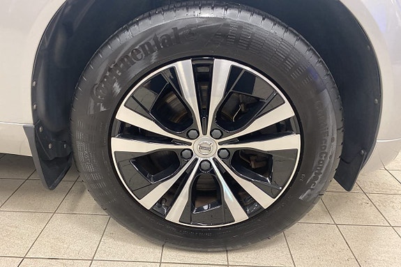 Volvo XC60 12 of 14