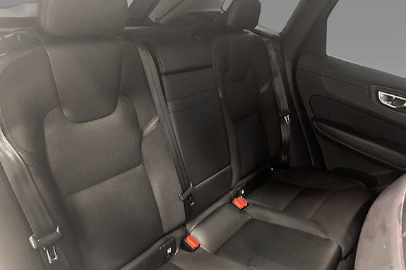 Volvo XC60 10 of 14