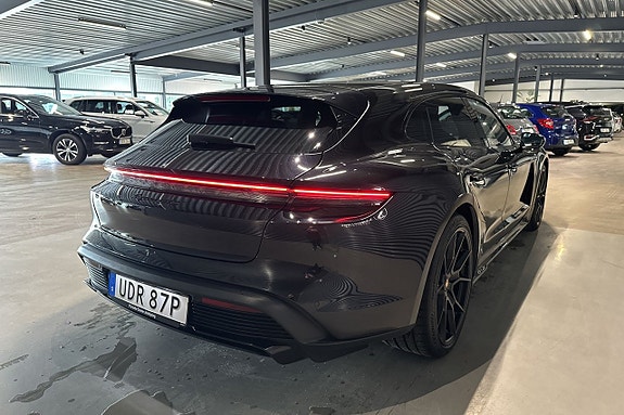 Porsche Taycan 4 of 30