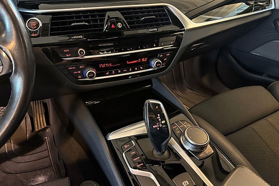 BMW 520d 14 of 23