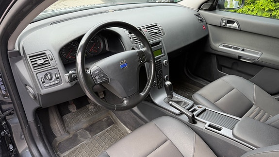 Volvo V50 5 of 6
