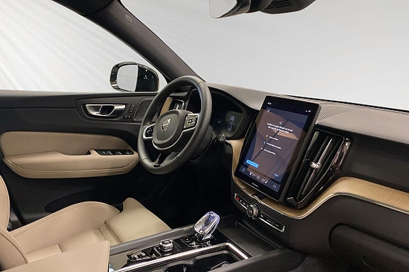 Volvo XC60 10 of 12