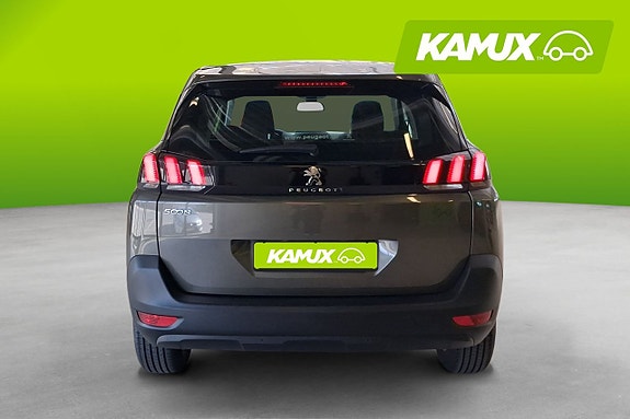 Peugeot 5008 5 of 26