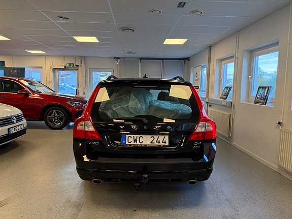 Volvo V70 9 of 30