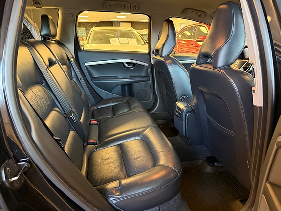 Volvo V70 19 of 30