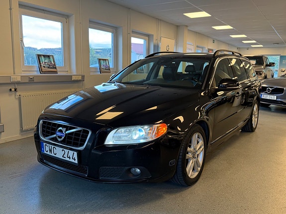 Volvo V70 5 of 30