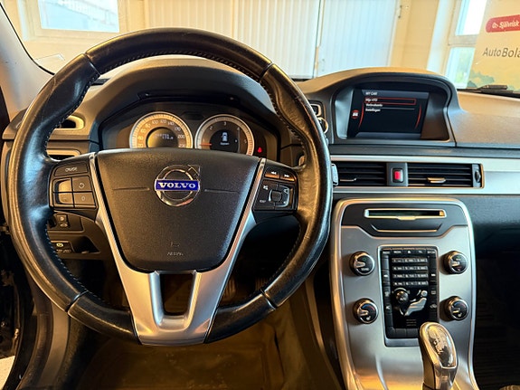 Volvo V70 22 of 30