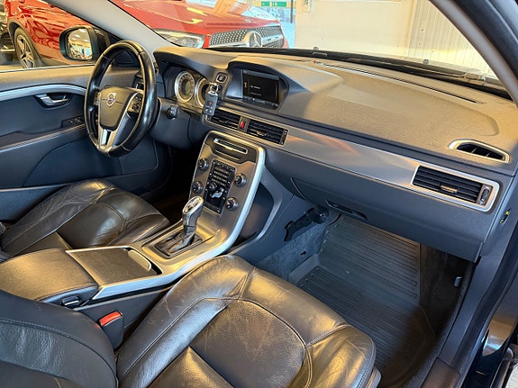 Volvo V70 20 of 30