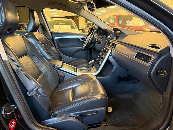 Volvo V70 21 of 30