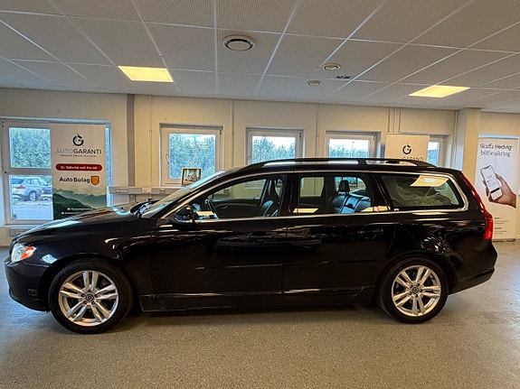 Volvo V70 6 of 30
