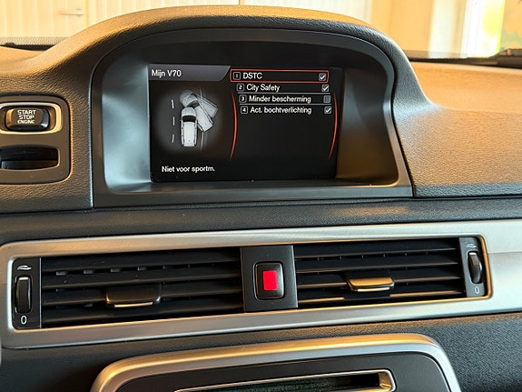 Volvo V70 25 of 30