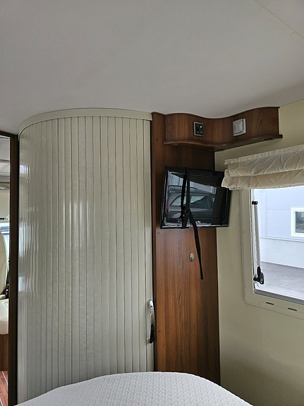 McLouis Nevis 876G *Queensbed *Taksäng *Ugn *Solcell *5700 mil 30 of 30