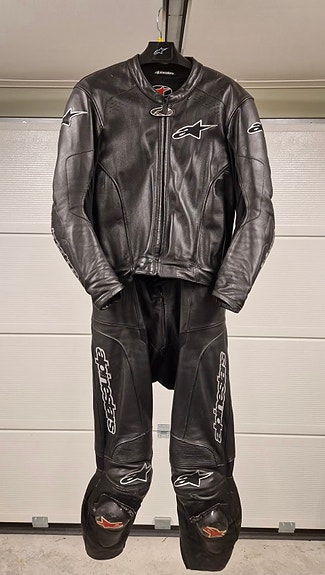 Product image 1 of 2
